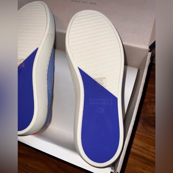NEW Rothy’s size 6.5 The Original Slip on Sneaker in Boardwalk - Picture 4 of 6